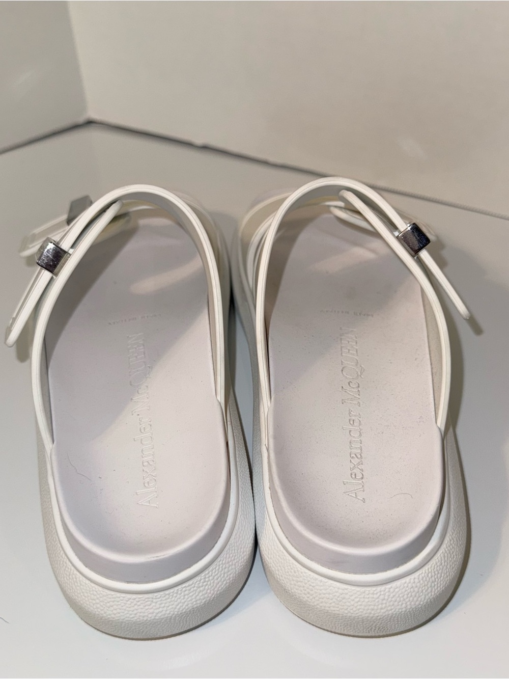 Alexander McQueen White Double-Strap Slide Sandals with Silver Buckles - Picture 5 of 6